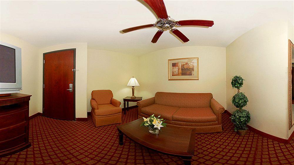 Comfort Suites Yukon - Sw Oklahoma City Exterior foto